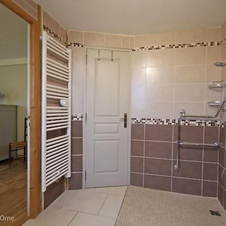 Maison De Caractere A Avec Cheminee Et Animaux Acceptes - Fr-1-497-19 *