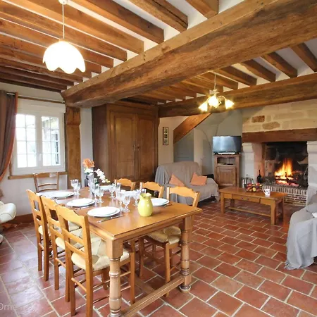 Maison De Caractere A Avec Cheminee Et Animaux Acceptes - Fr-1-497-19 Crouttes