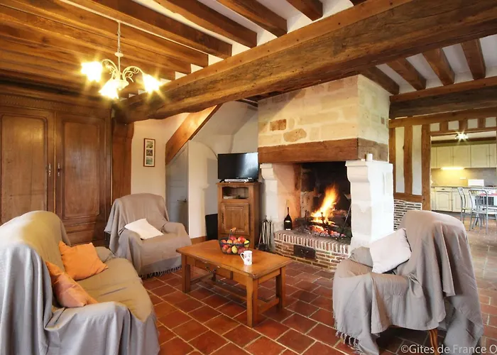 Maison De Caractère à Avec Cheminée Et Animaux Acceptés - Fr-1-497-19