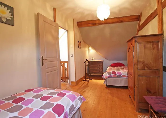 Casa de Férias Maison De Caractère à Avec Cheminée Et Animaux Acceptés - Fr-1-497-19