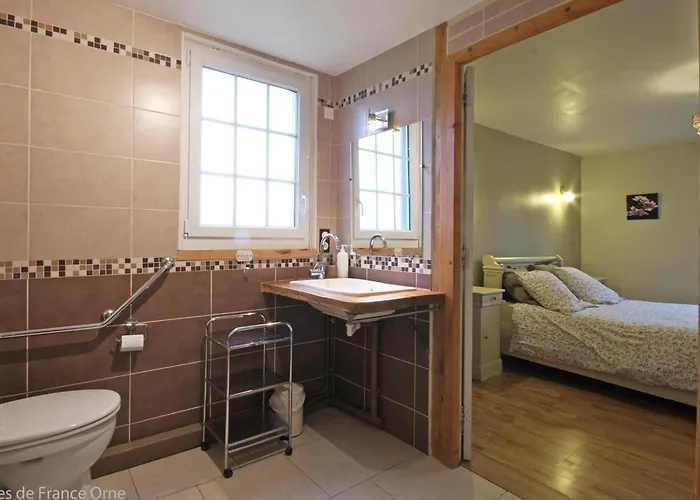 Maison De Caractère à Avec Cheminée Et Animaux Acceptés - Fr-1-497-19