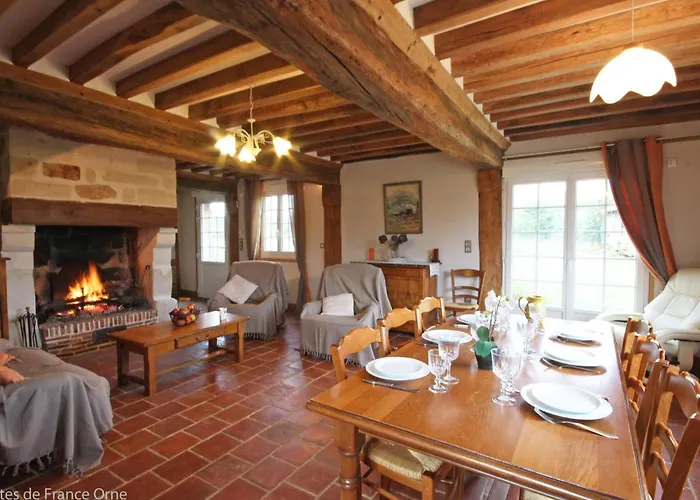 Maison De Caractère à Avec Cheminée Et Animaux Acceptés - Fr-1-497-19